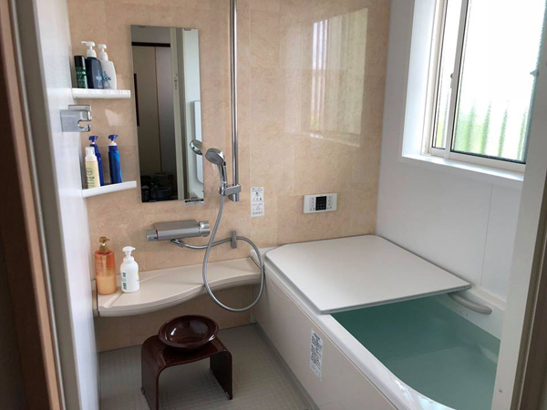 浴室と脱衣所のリフォーム工事｜ユニットバス工事
